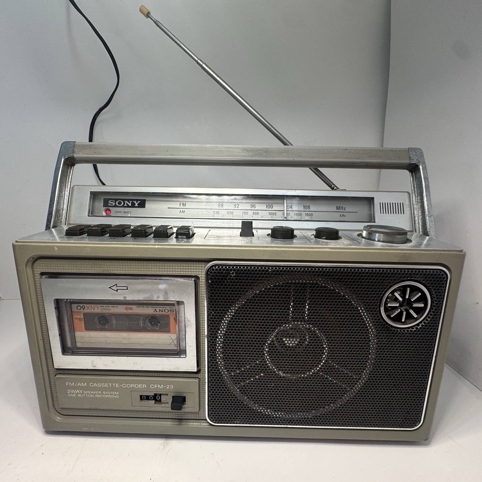 Sony CFM-23 FM/AM Cassette-Corder Portable Radio Cassette Recorder Japan