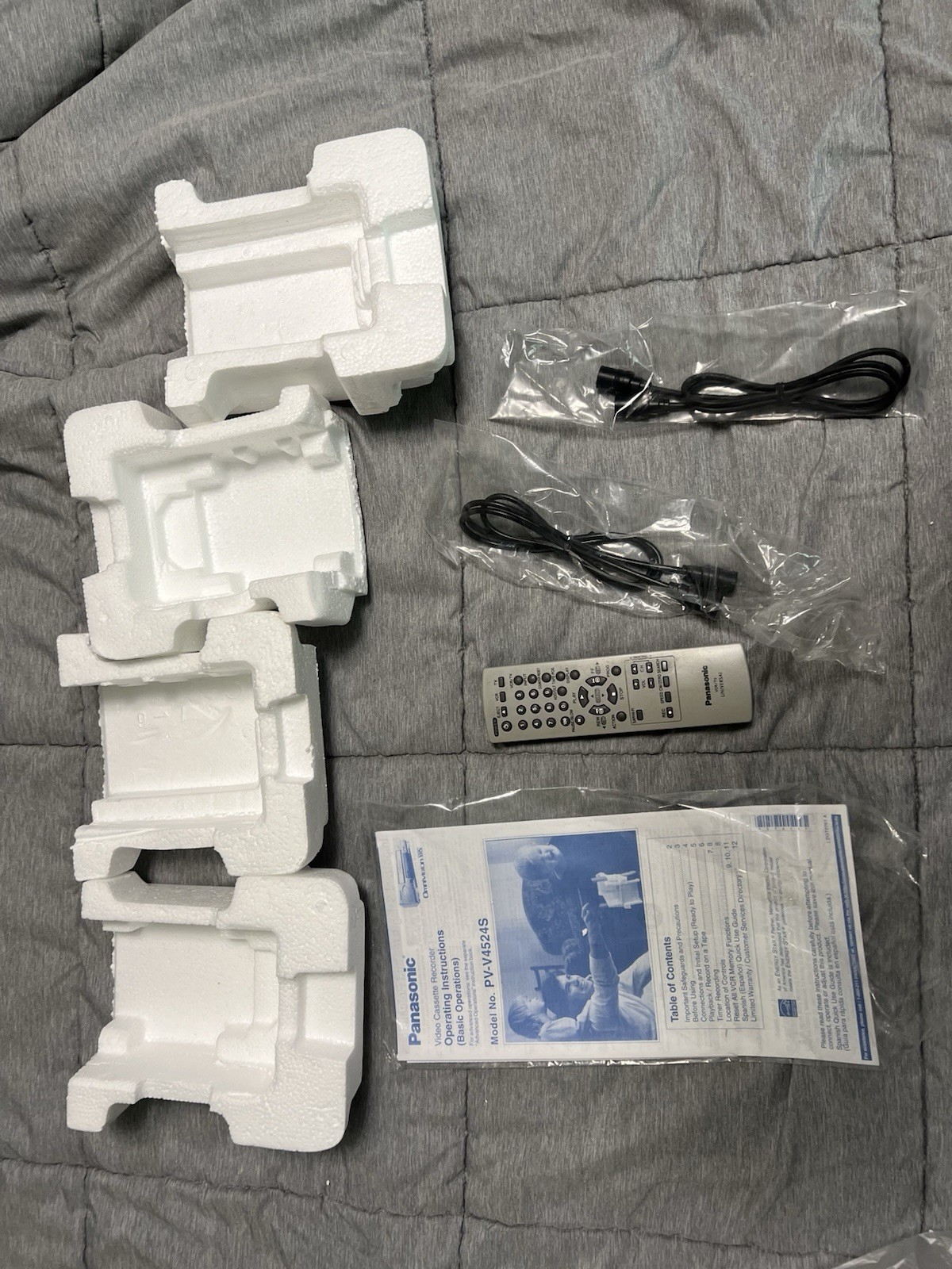 Panasonic BLUE LINE PV-V4524S 4 Head Hi-Fi Omnivision VHS VCR W/ BOX & Remote