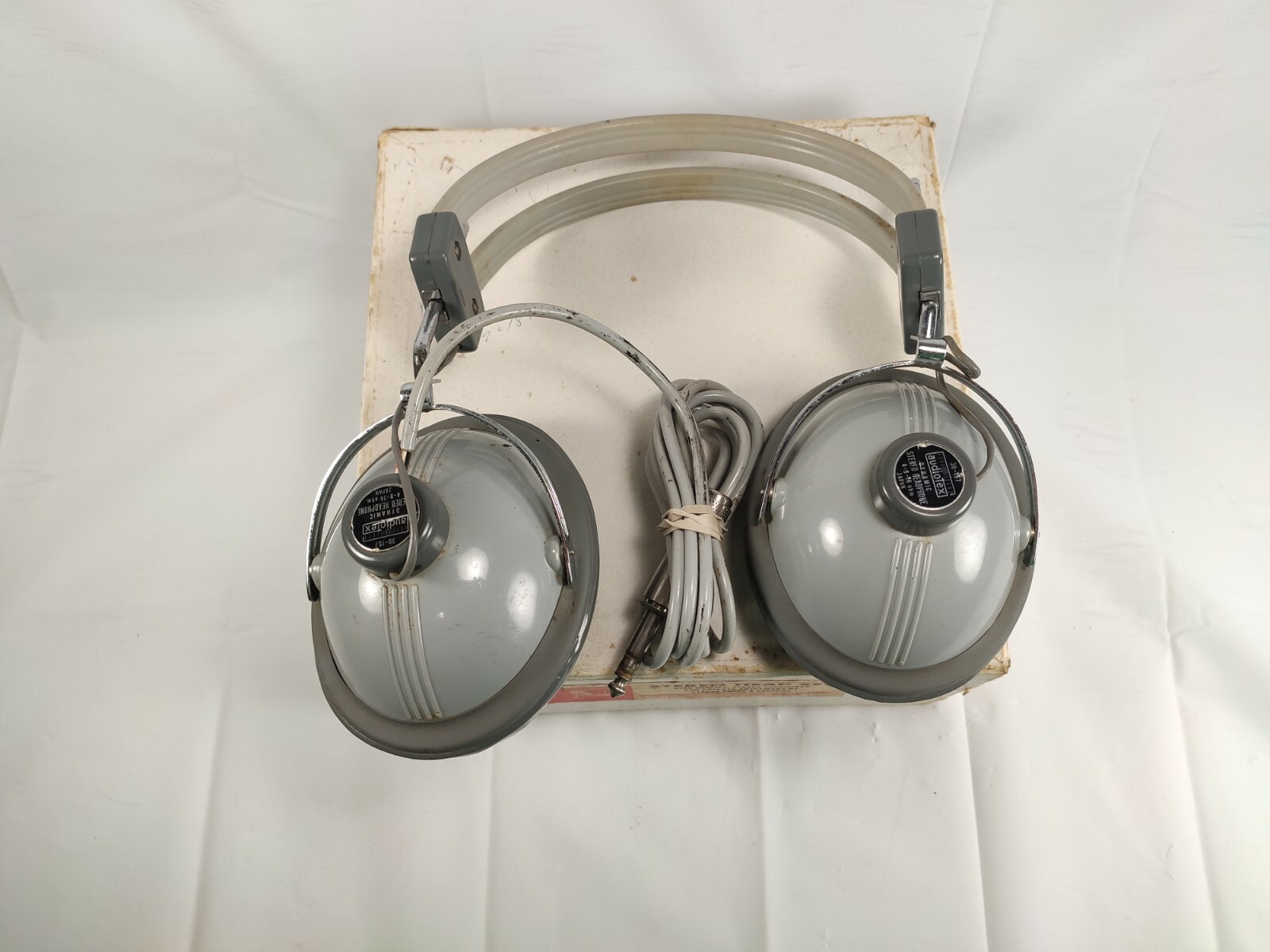 Vintage Audiotex 30-157 Stereo Headphones Original Box