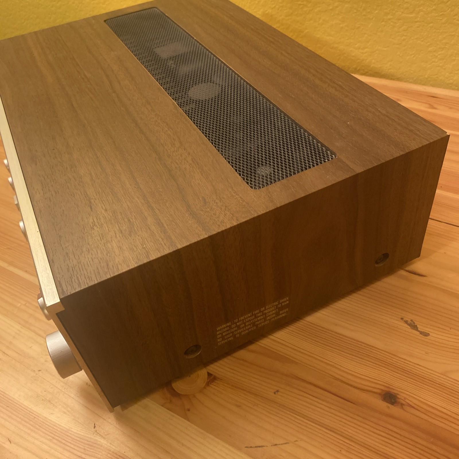 Vintage Sanyo JCX-2300K Vintage AM/FM Stereo Receiver Wood Grain Case Tested