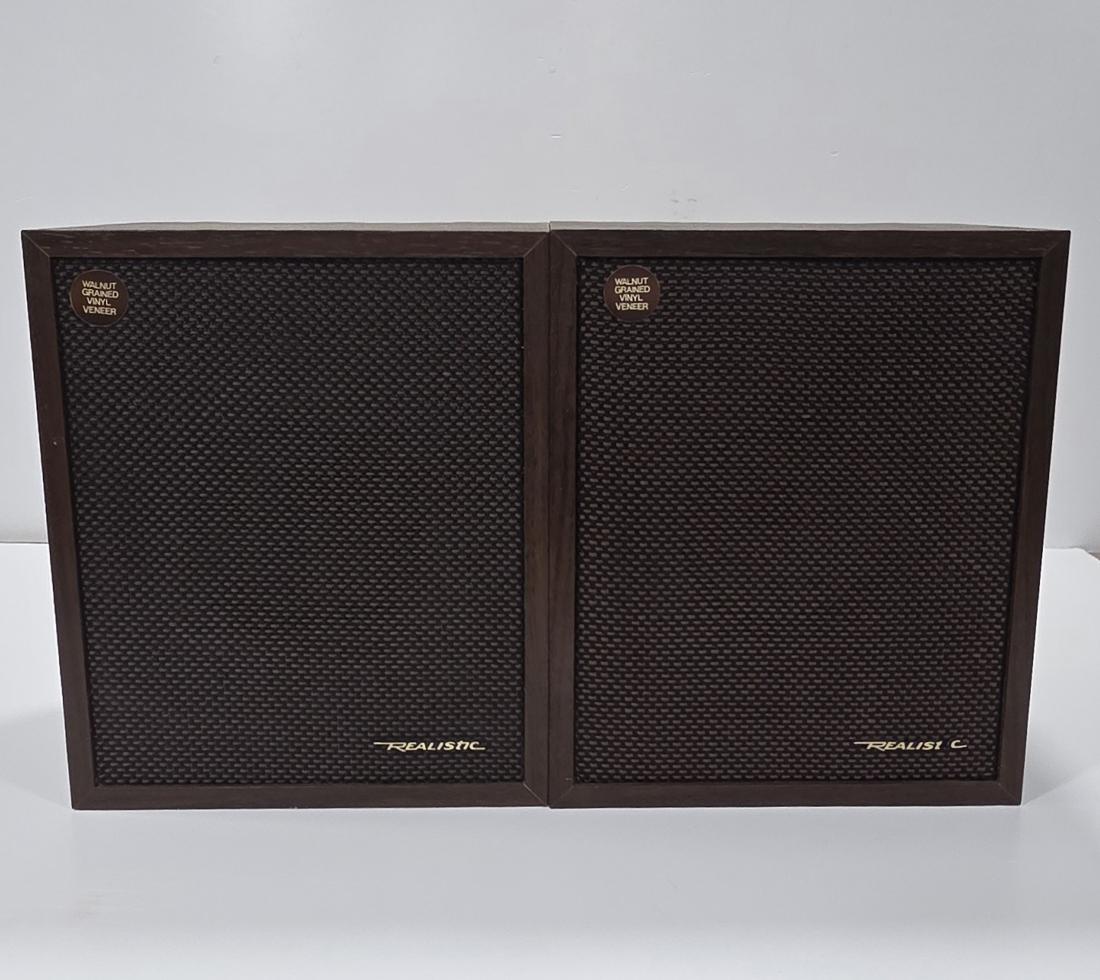 Vintage Radio Shack SOLO-5 Full Range Speakers in Walnut Look Cabinet – 8 Ohm