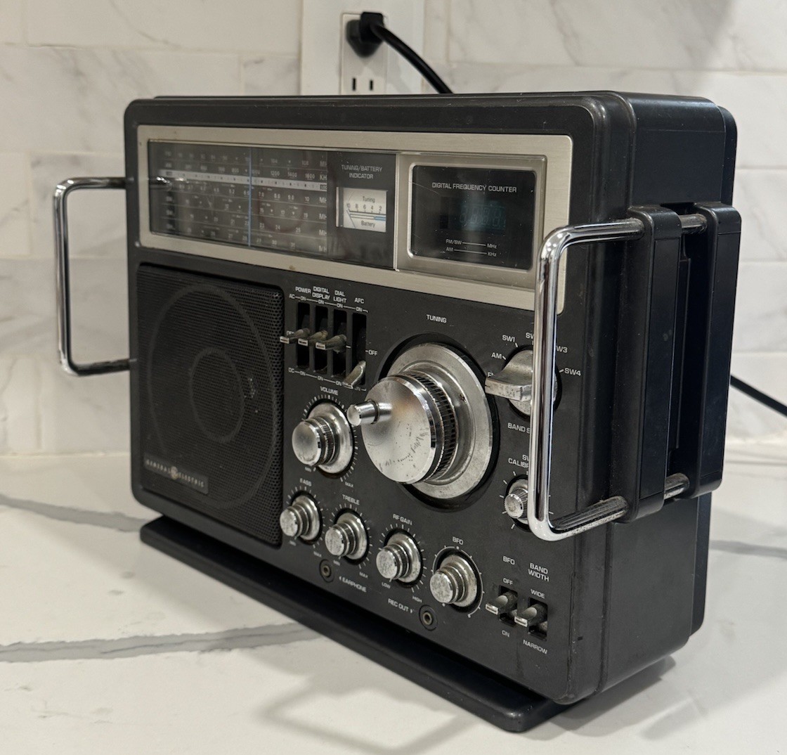 General Electric GE 7-2990A Short Wave FM/AM Radio | TESTED & WORKING