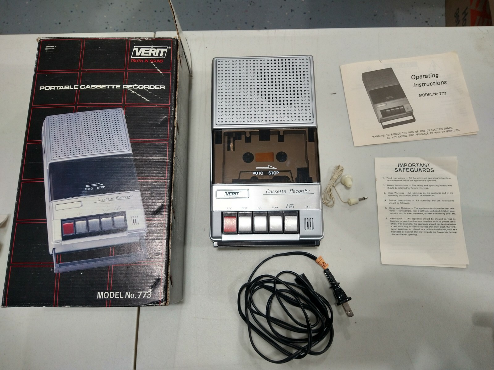 VERIT PORTABLE CASSETTE RECORDER MODEL #773, INSTRUCTIONS, Vintage