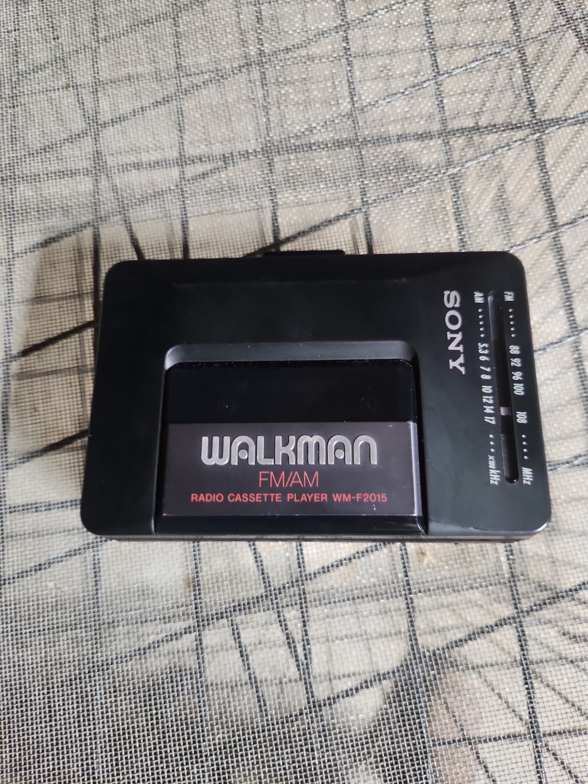 sony walkman cassette player tested working