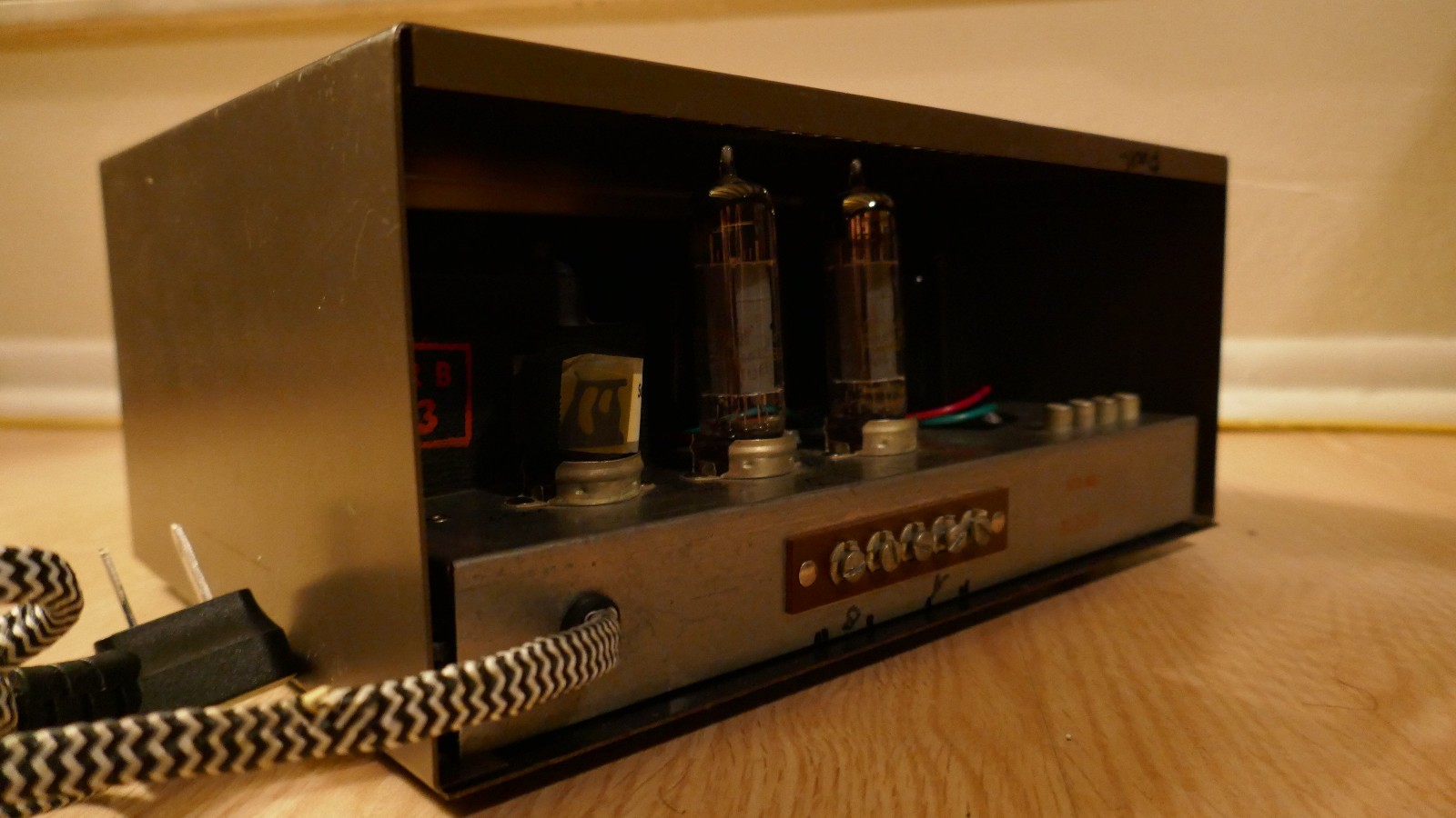 Knight KN-715 Stereo Tube Amplifier