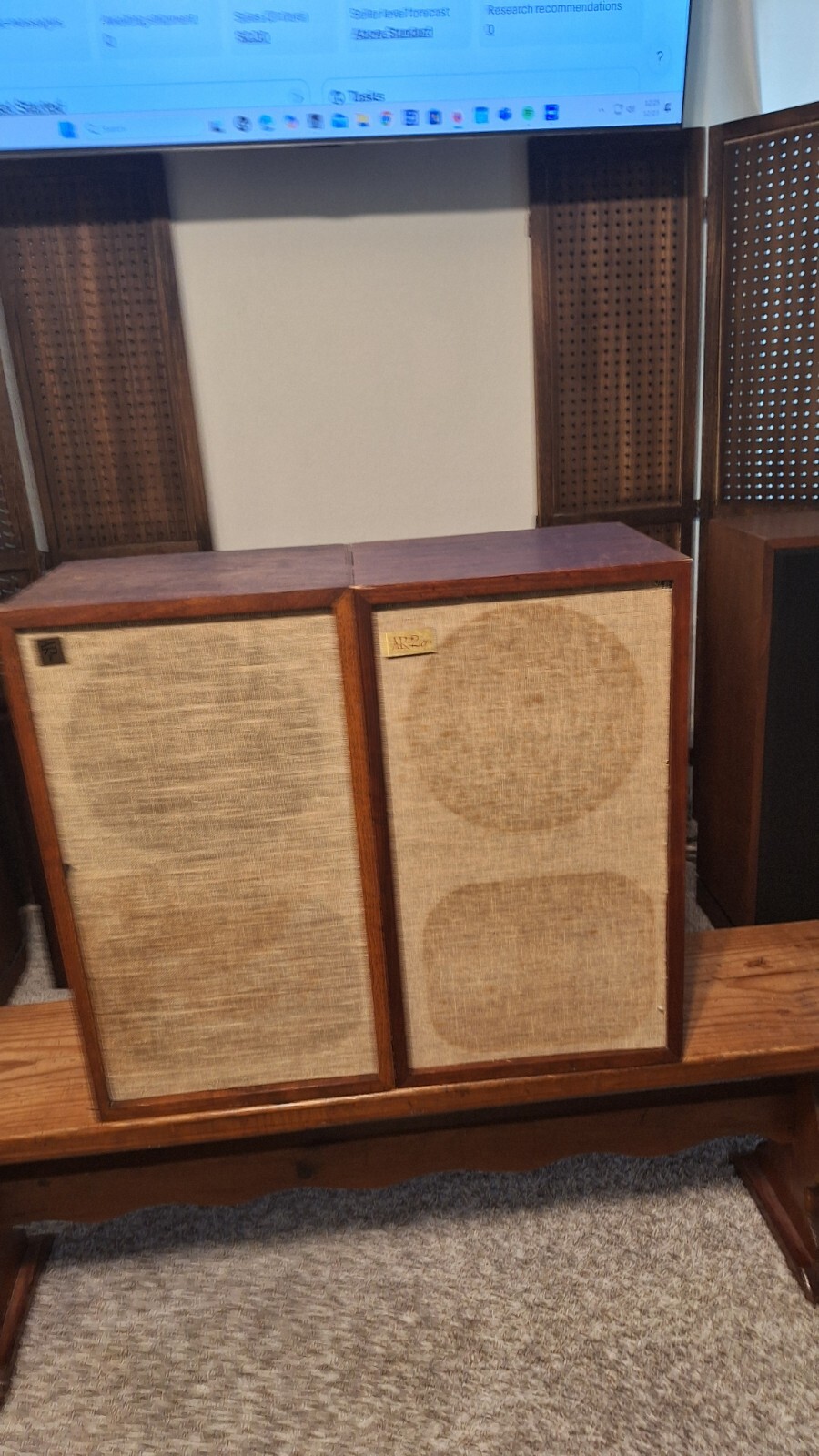 ACOUSTIC RESEARCH AR-2AX Speakers Great Sound Selling for parts so No Return
