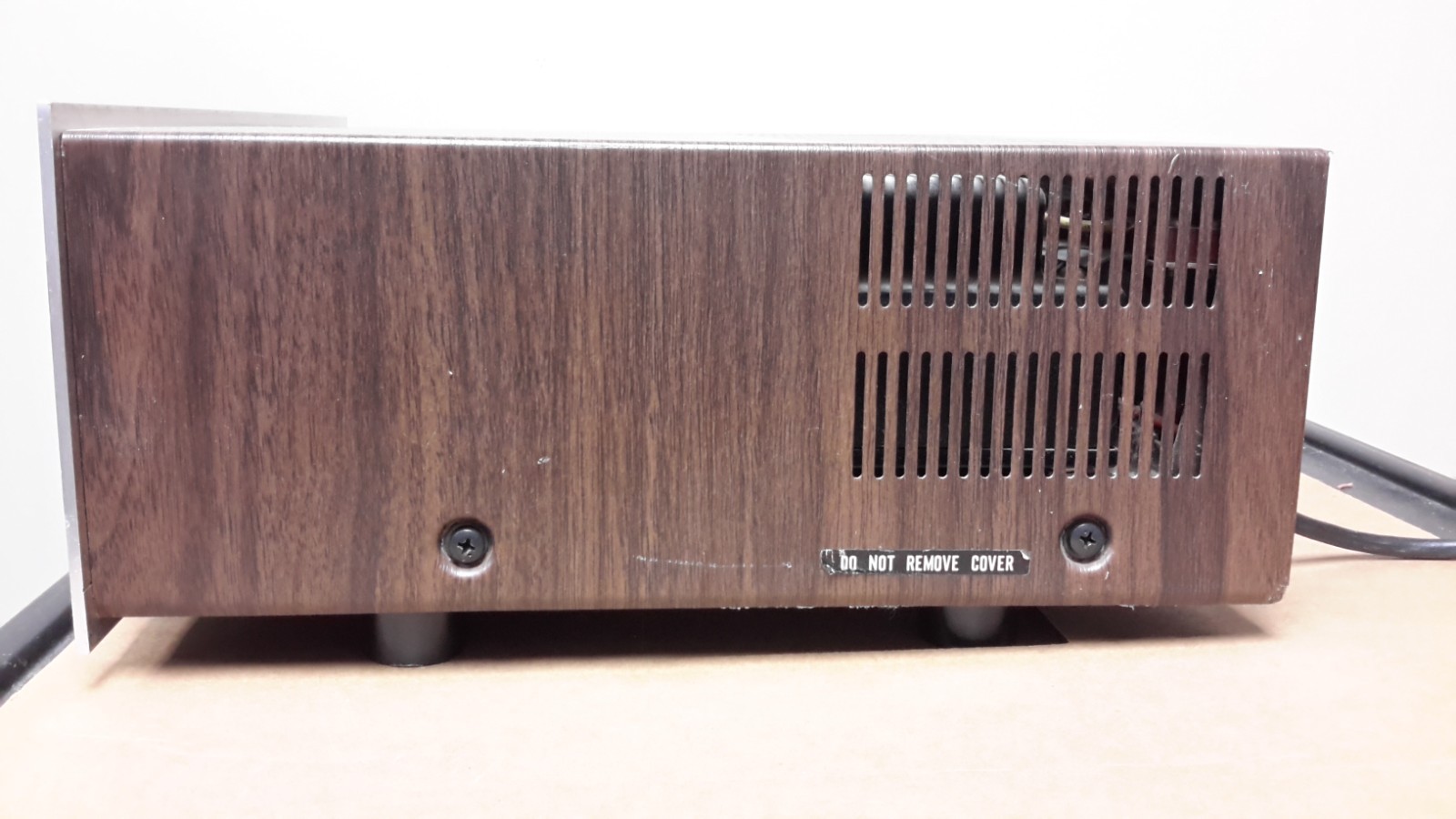 Vintage Marantz 1060 Stereo Amplifier 30W Per Chnl 8 ohms