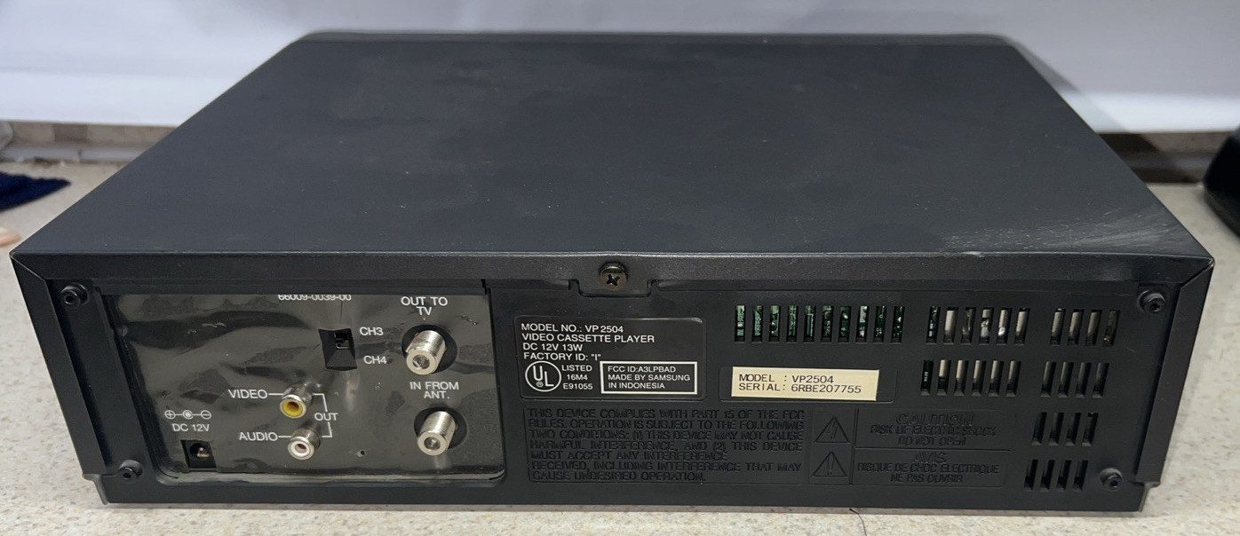 *Working* Samsung VCR VHS VP2504 Remote & Power Adapter.