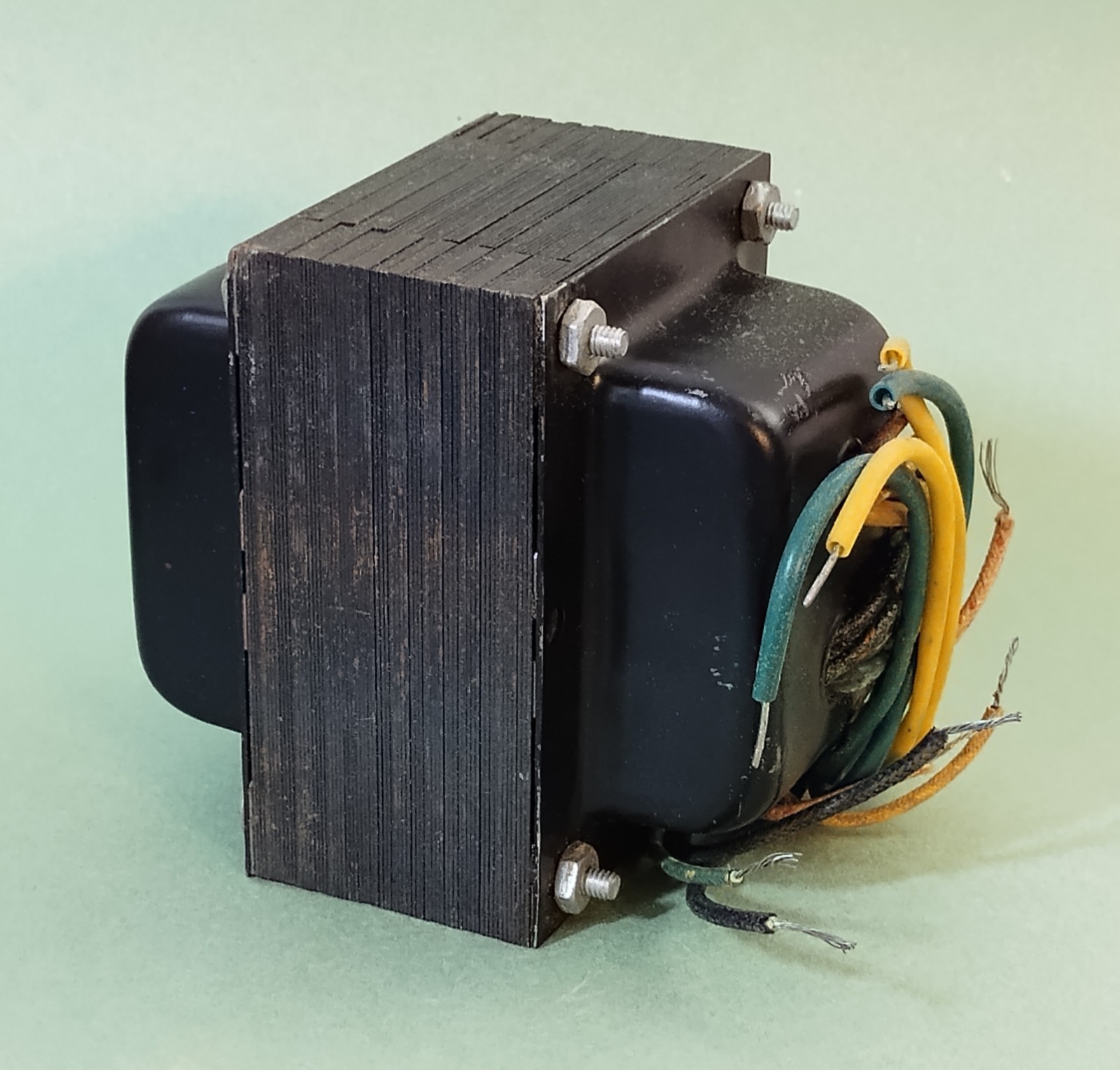 Thordarson 22R06 Power Transformer 650VCT @ 150mA, 5V @ 3A, 6.3VCT @ 5A – NOS
