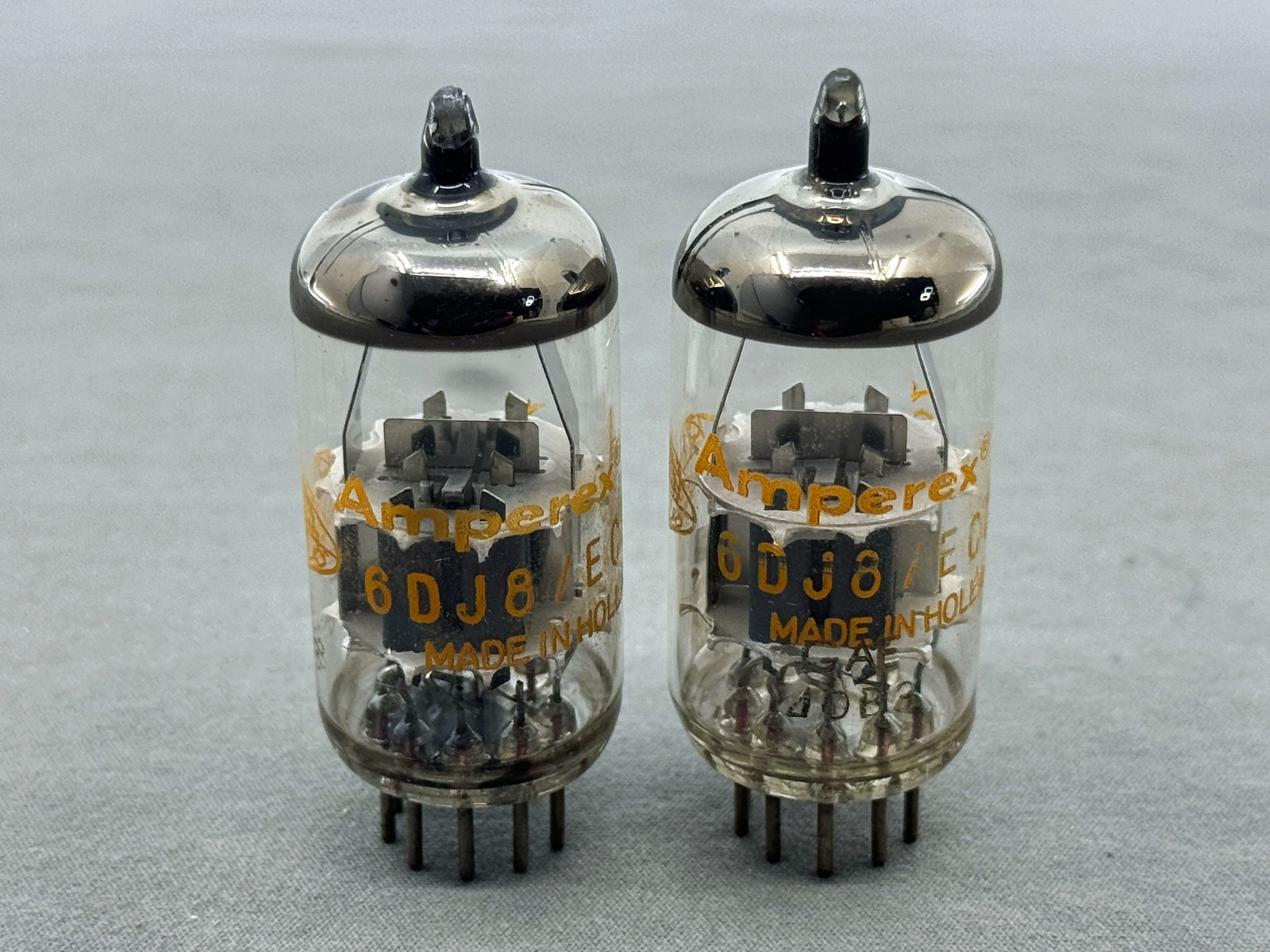 (2) Amperex 6DJ8 A Frame Globe Tubes Dimple Disc Getters Matched Codes Δ0B3 1960