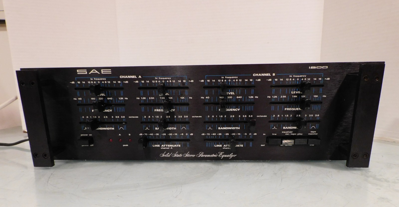 SAE Parametric Graphic Equalizer Vintage Made in the USA