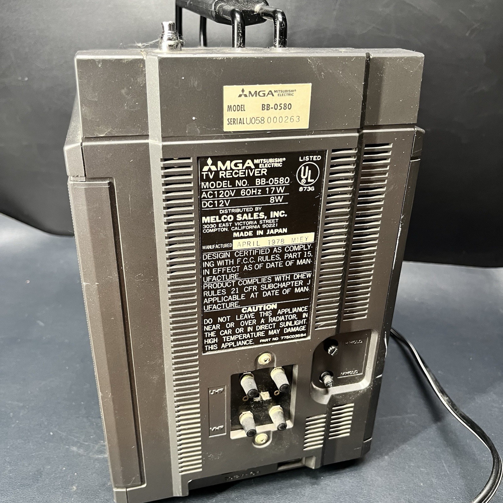 MGA Mitsubishi Portable TV Radio Clock Receiver DC AC BATTERY BB0580 1978, Read.