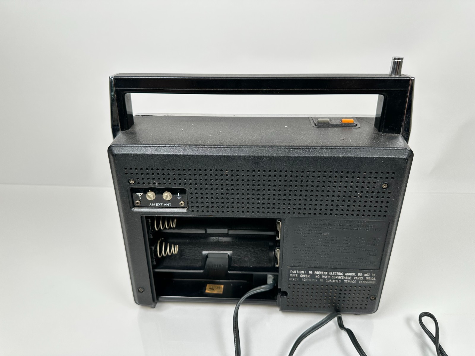 SONY 6BAND Radio FM/AM/PSB/SW1-3 Receiver, Model TFM-8000W