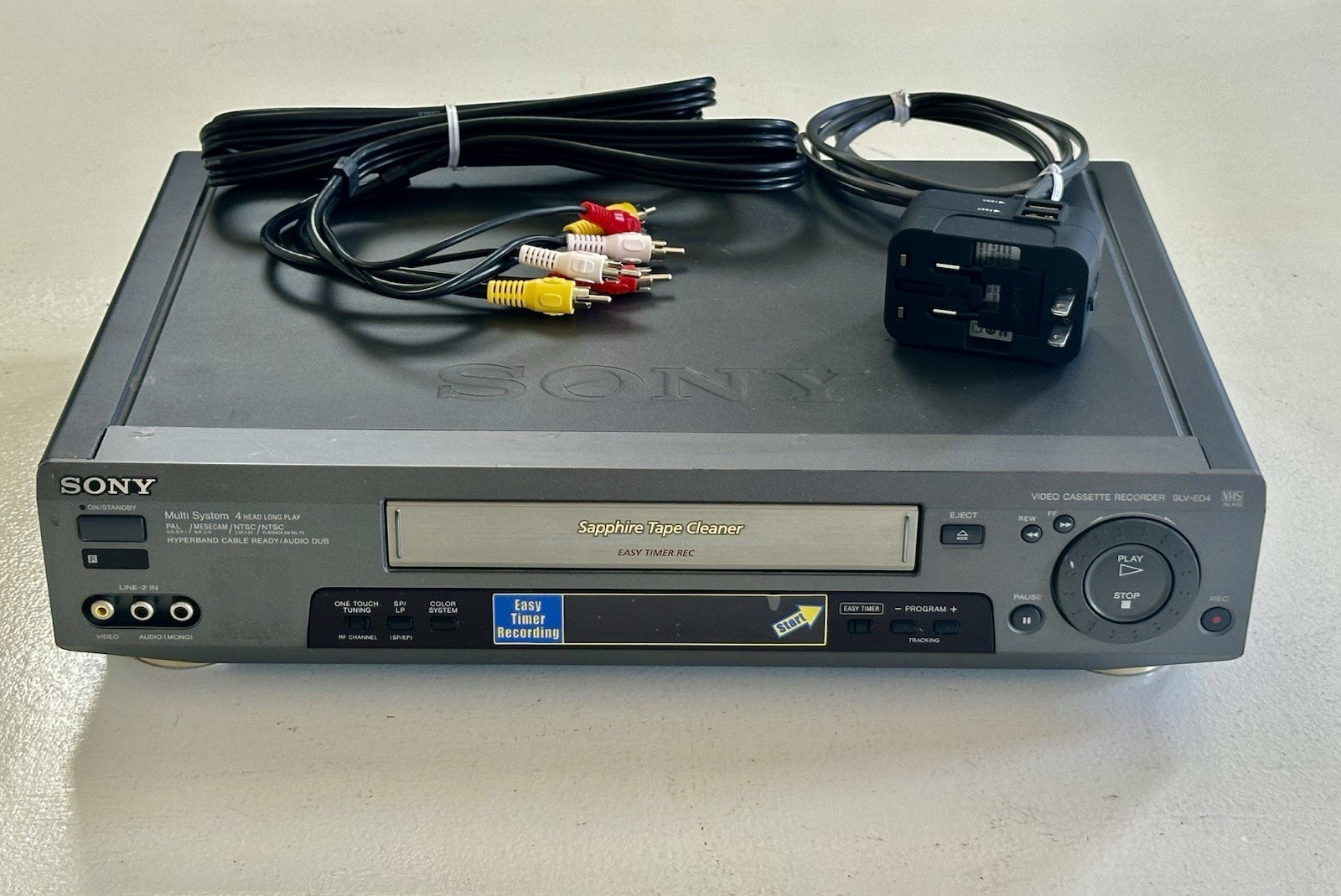 SONY SLV-ED4 Multi-System VCR NTSC / PAL / MESECAM, no Remote, Read Description