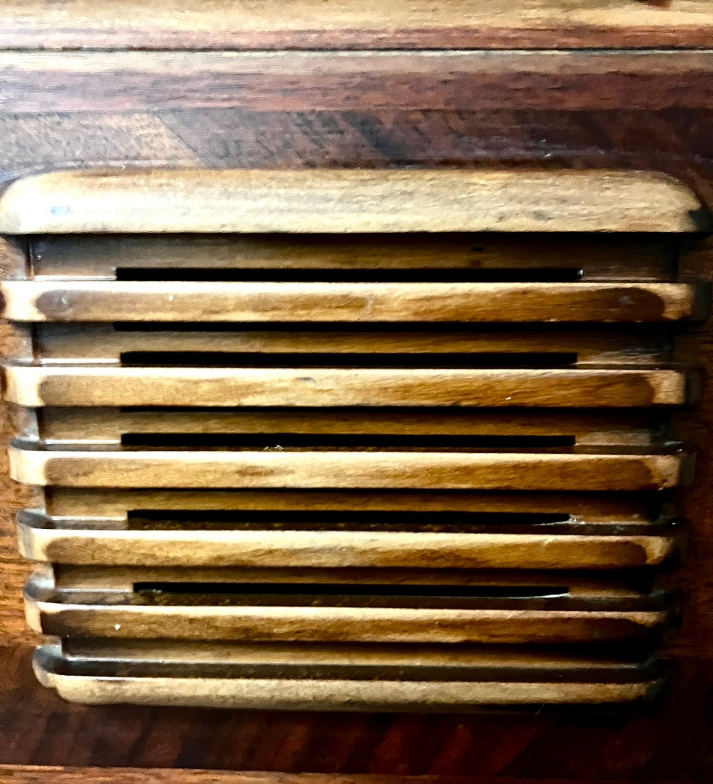 Vintage RCA 46X3 Radio Cabinet – Custom Bluetooth Conversion, Hand-Wired Audio