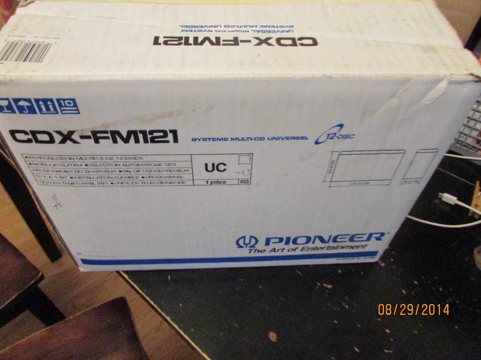 New Pioneer CDX-FM121 Universal Multi-CD System 12- Disc Multi-Play/FM Modulator