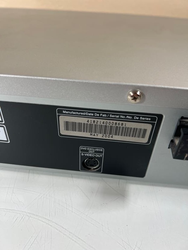 GO VIDEO DV2140 4 HEAD HI FI VHS VCR / DVD PLAYER – FOR PARTS OR REPAIR