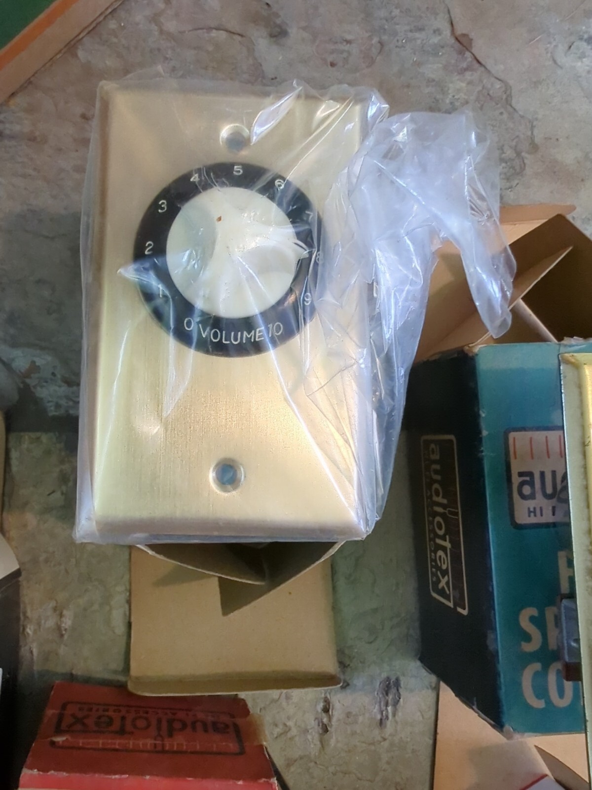 lot of Vtg AudioTex Hi Fi Speaker Selector & Volume Control NOS