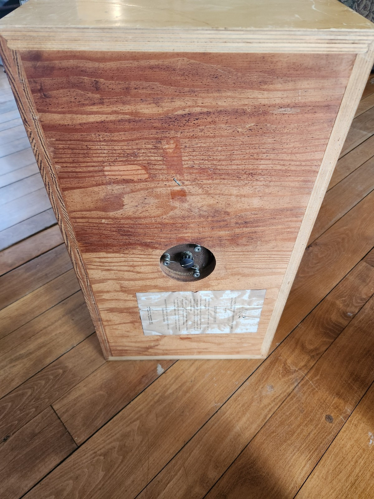 Acoustic Research AR-2 Speaker One Read!