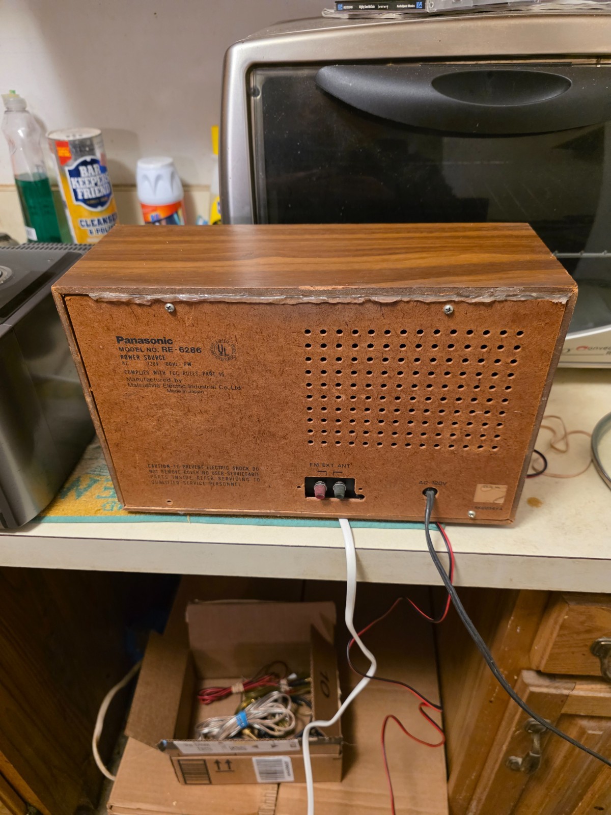 Vintage Panasonic RE-6286 AM/FM Radio Woodgrain Matsushita Japan *Working