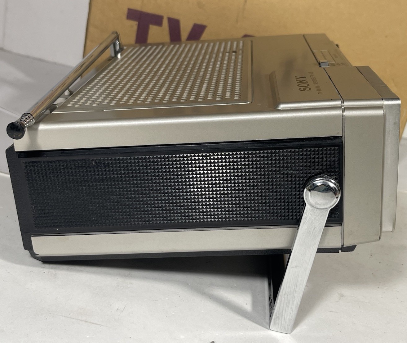 Vintage Sony TV 413 Mini Black & White FM/AM Television + Box & Power Supply