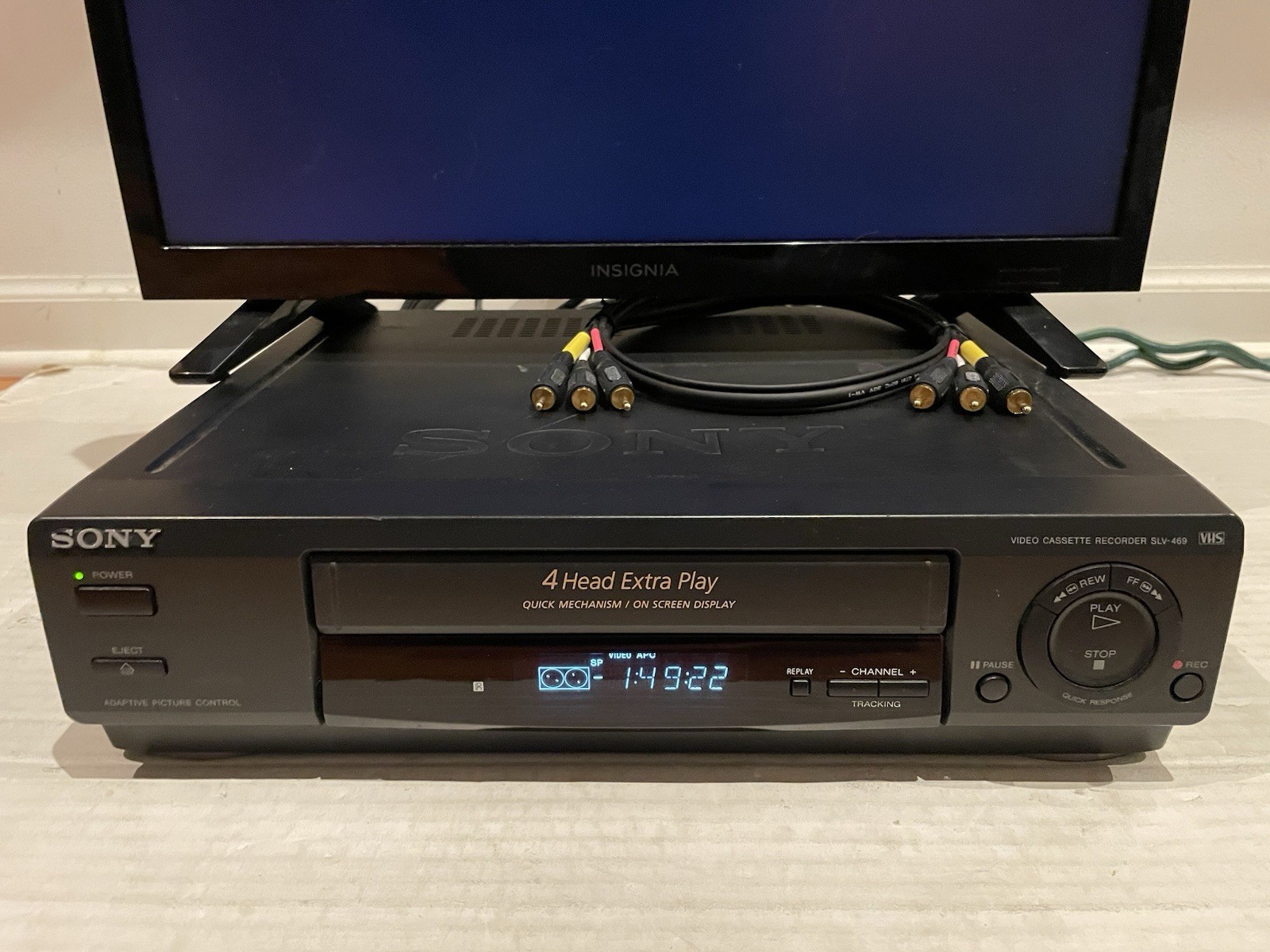 Sony SLV-469 VHS Player Recorder 4 Head Stereo VCR & Cable Tested Working *READ*