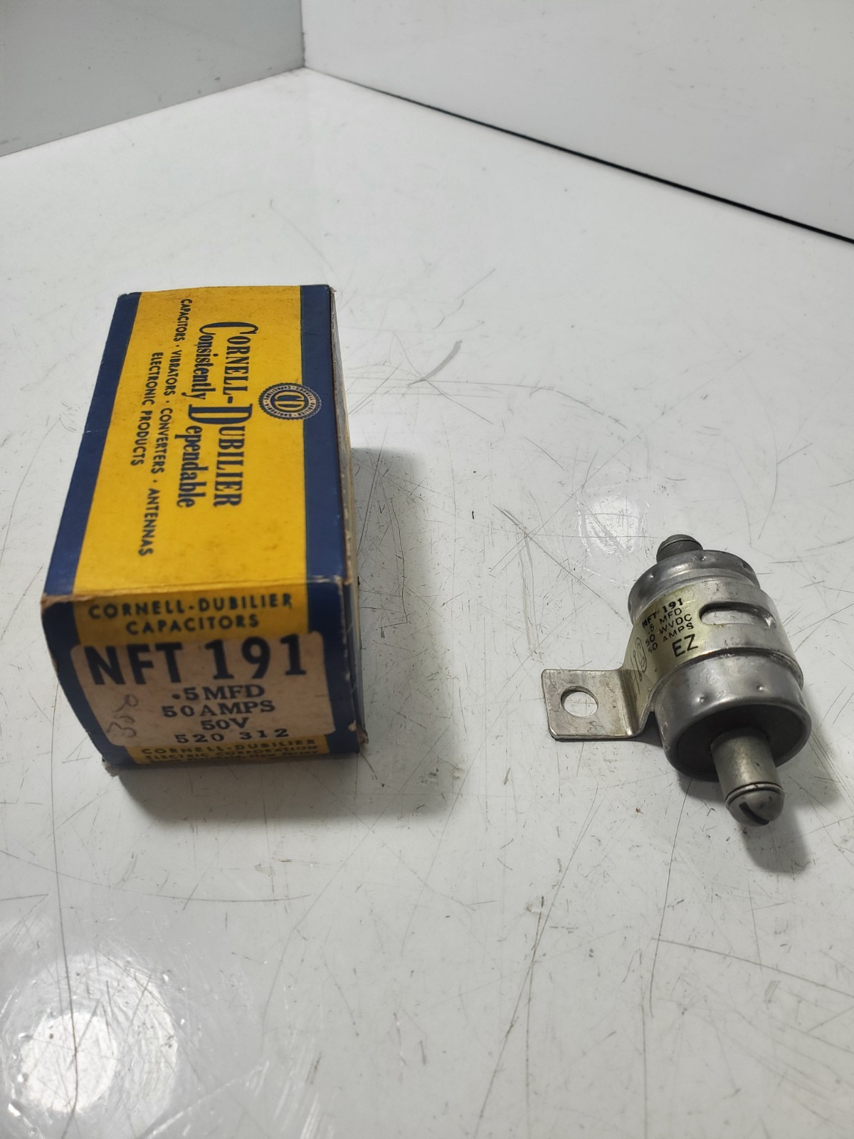 Cornell-Dubilier Capacitors NFT 191 .5MFD 50AMPS 50V 520 312 NOS