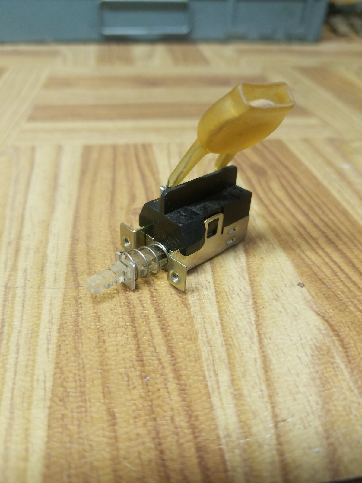Pioneer rt-909 Power Switch
