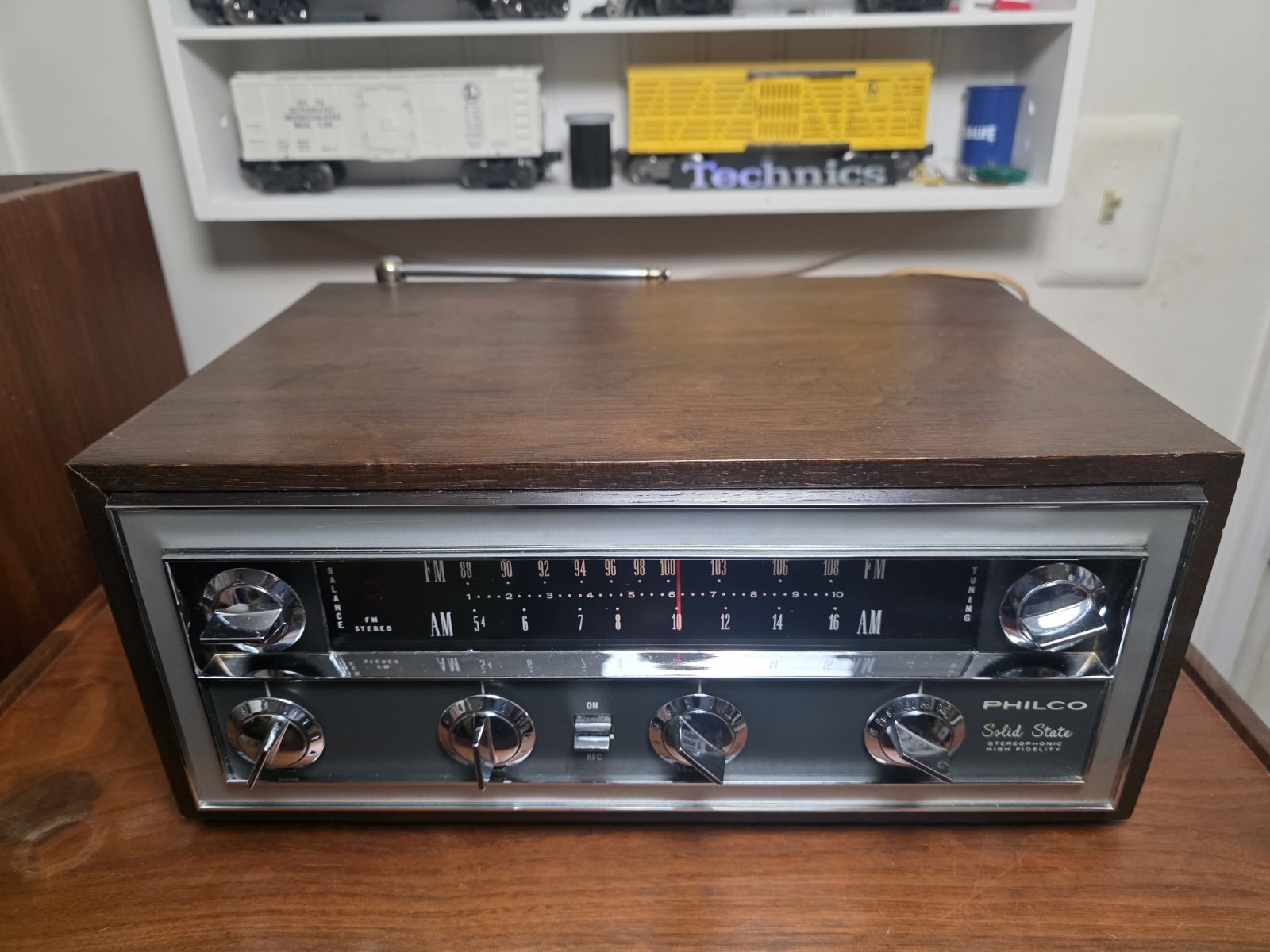 Philco Solid State Stereophonic Am/Fm Receiver P 1002-124
