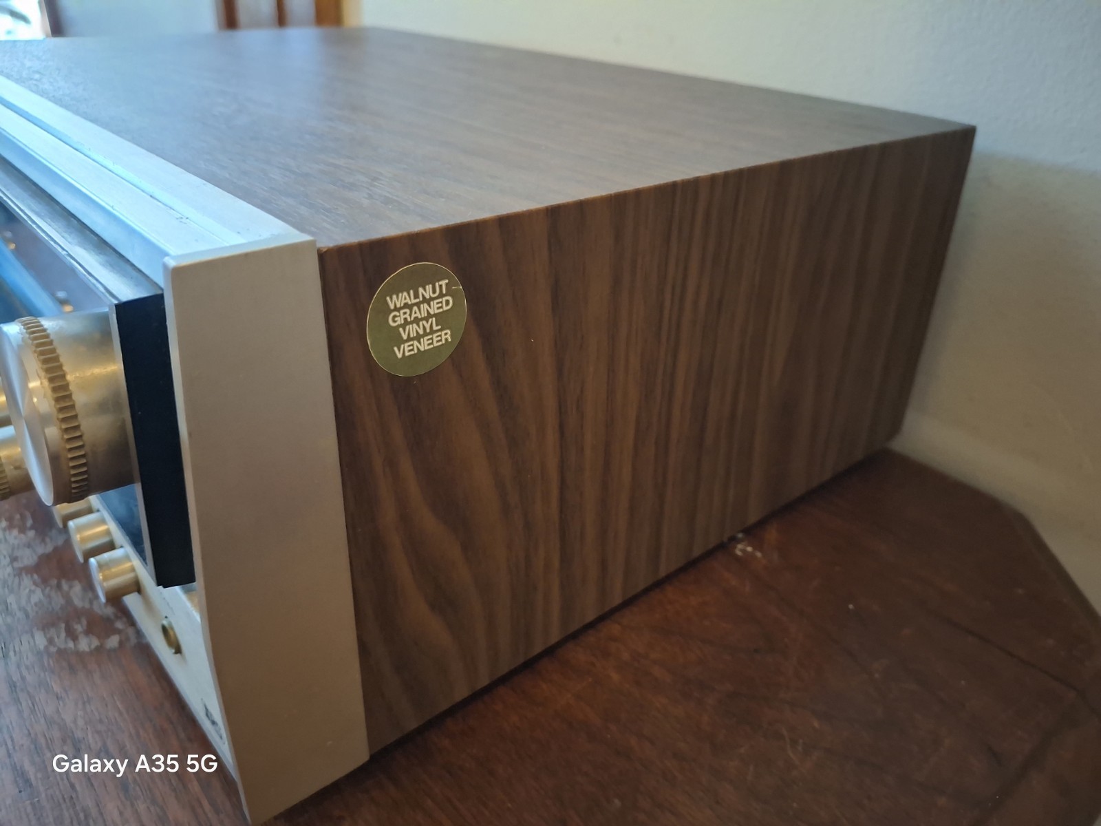 Realistic STA-21 AM/FM Stereo Receiver Walnut UNTESTED. Powers On. Sold As Is.