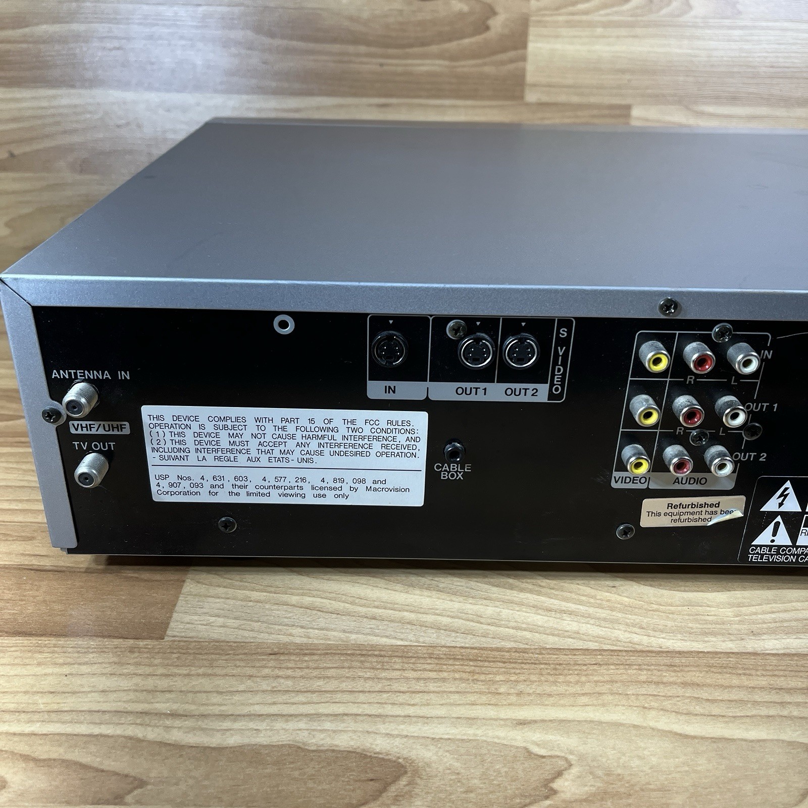 JVC HR-DVS2U VHS Mini DV Player Only AS IS, For Parts NO Returns BOTH Sides Bad