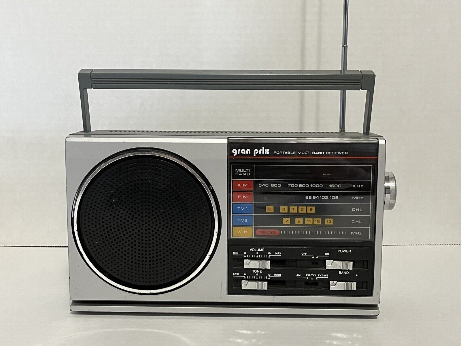 Gran Prix A330 Portable Multi Band Receiver Radio With Jack- Battery/electric