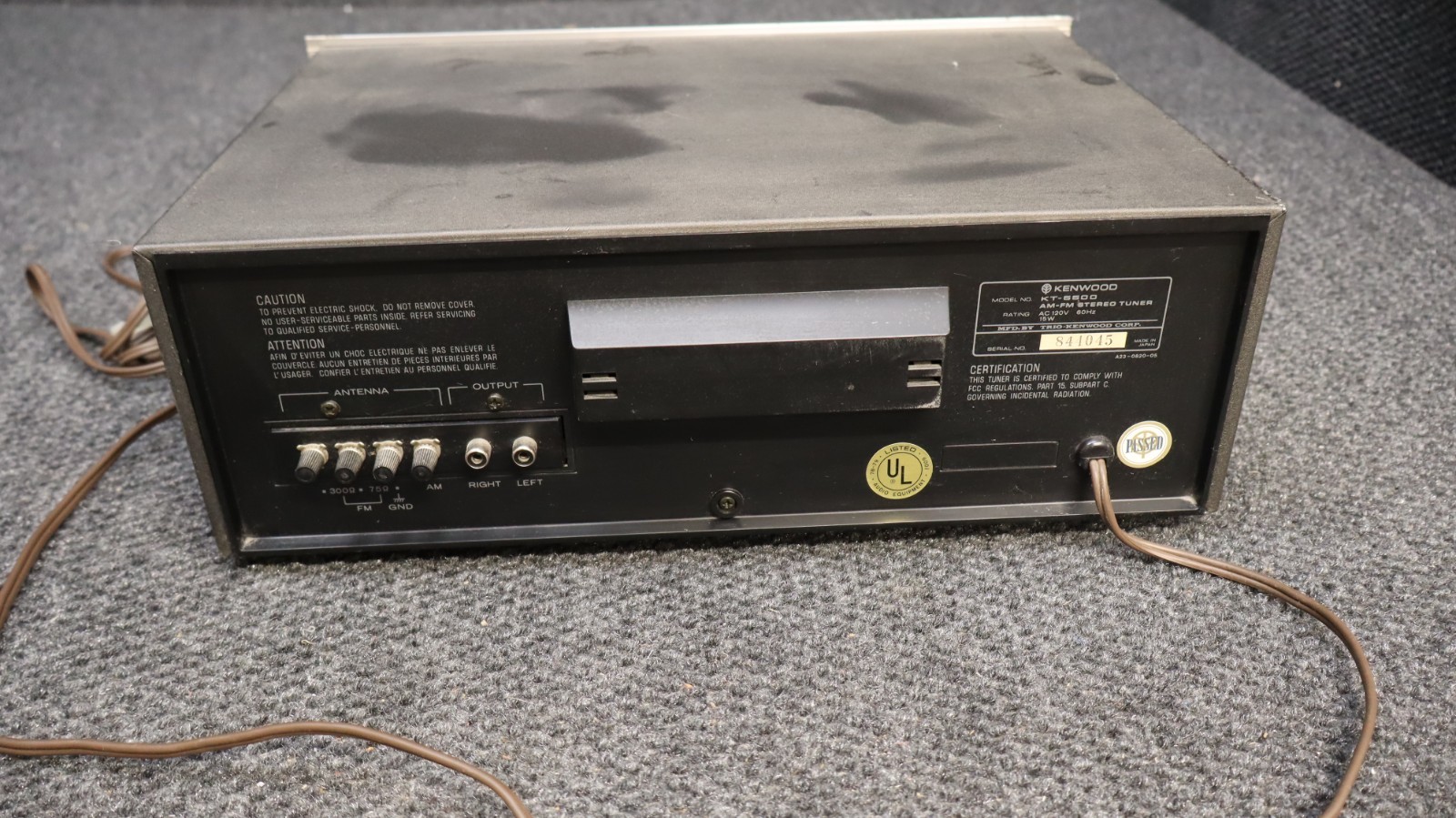 Kenwood KT-5500 AM/FM Stereo Tuner – For Parts Or Repair