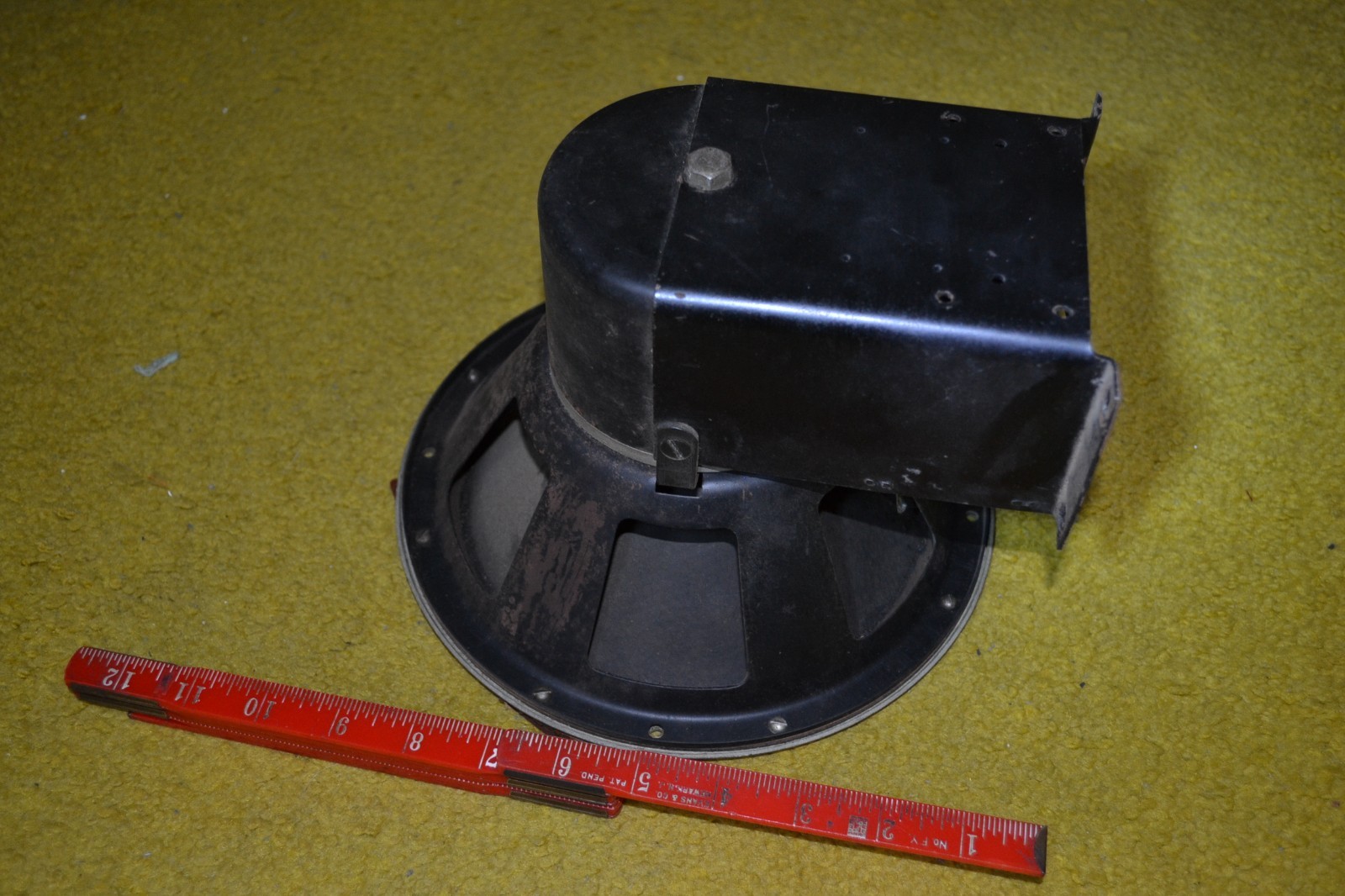 JENSEN / MAGNAVOX field coil pedestal speaker sounds Ok , original surround bad