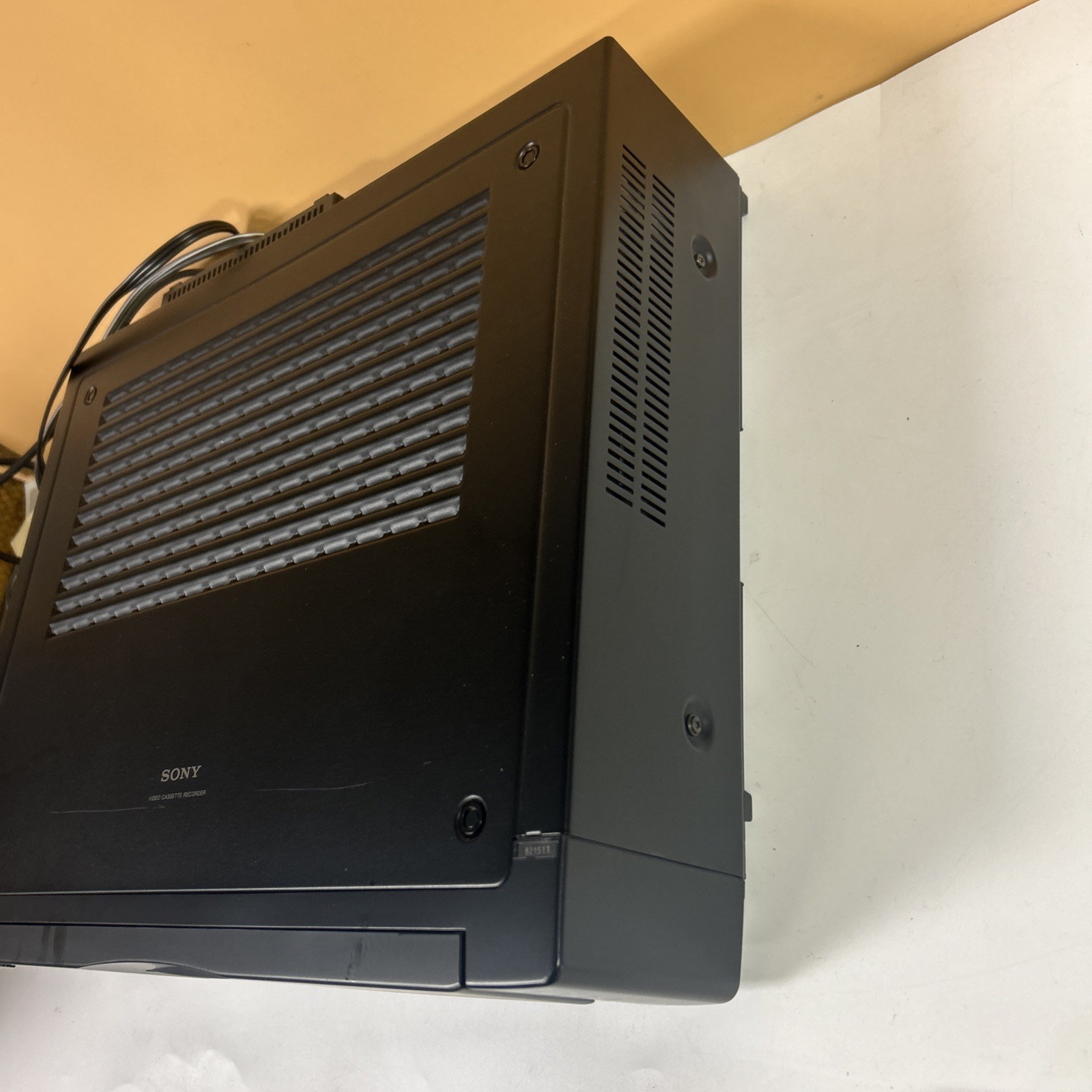 Sony SLV-R1000 VERY CLEAN WITH REMOTE AND ALL CABLES – Hi-Fi Stereo
