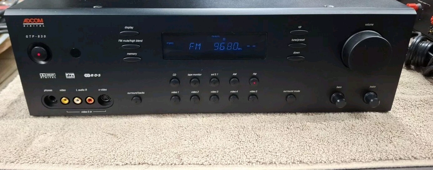 Adcom Digital Processing Tuner Preamplifier GTP-830 gtp830 for PARTS/REPAIR