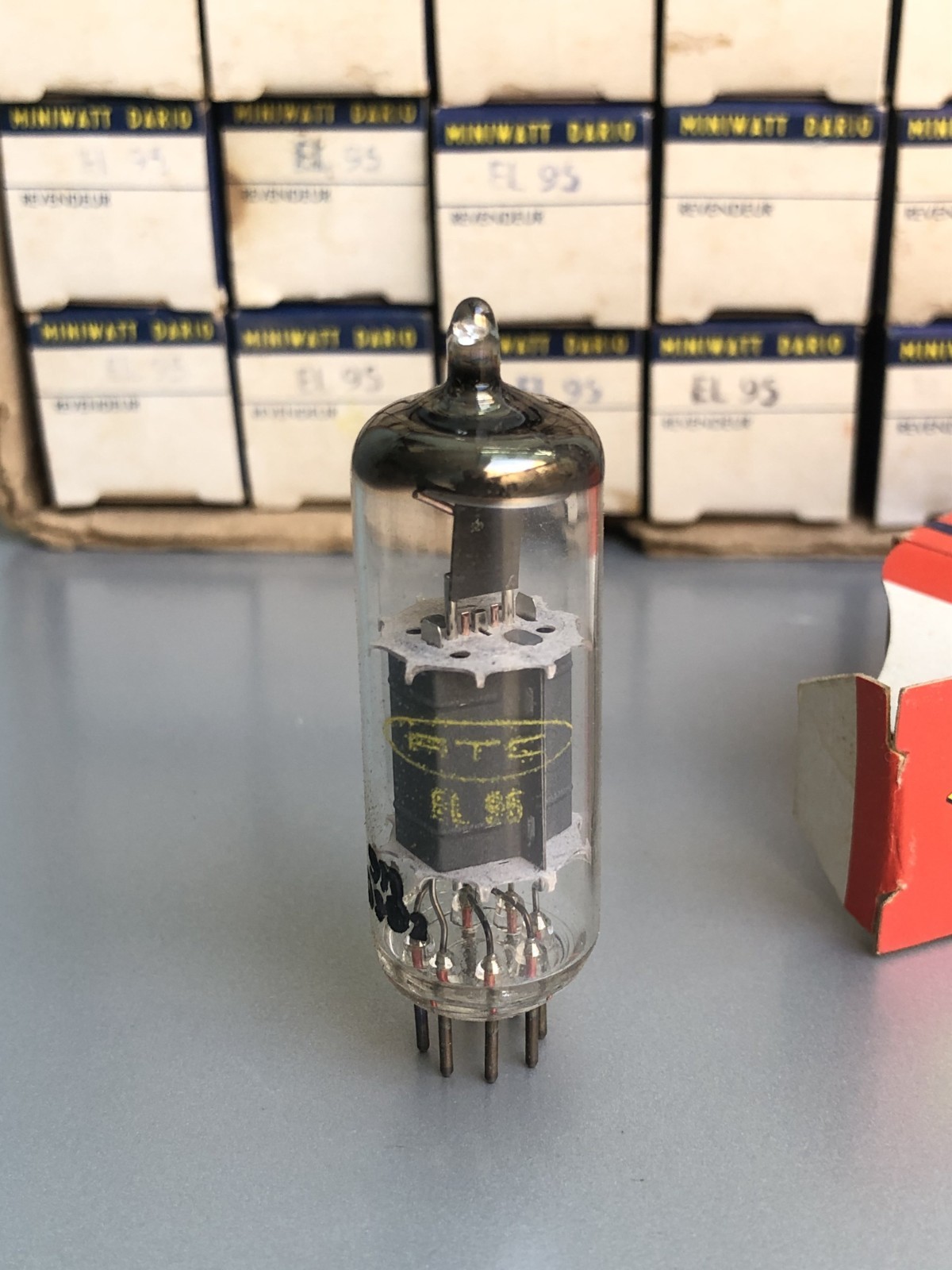 Lot of 10 Miniwatt Dario EL95 valvo, Hamburg NOS/NIB tube/valves/ Röhre – Tested