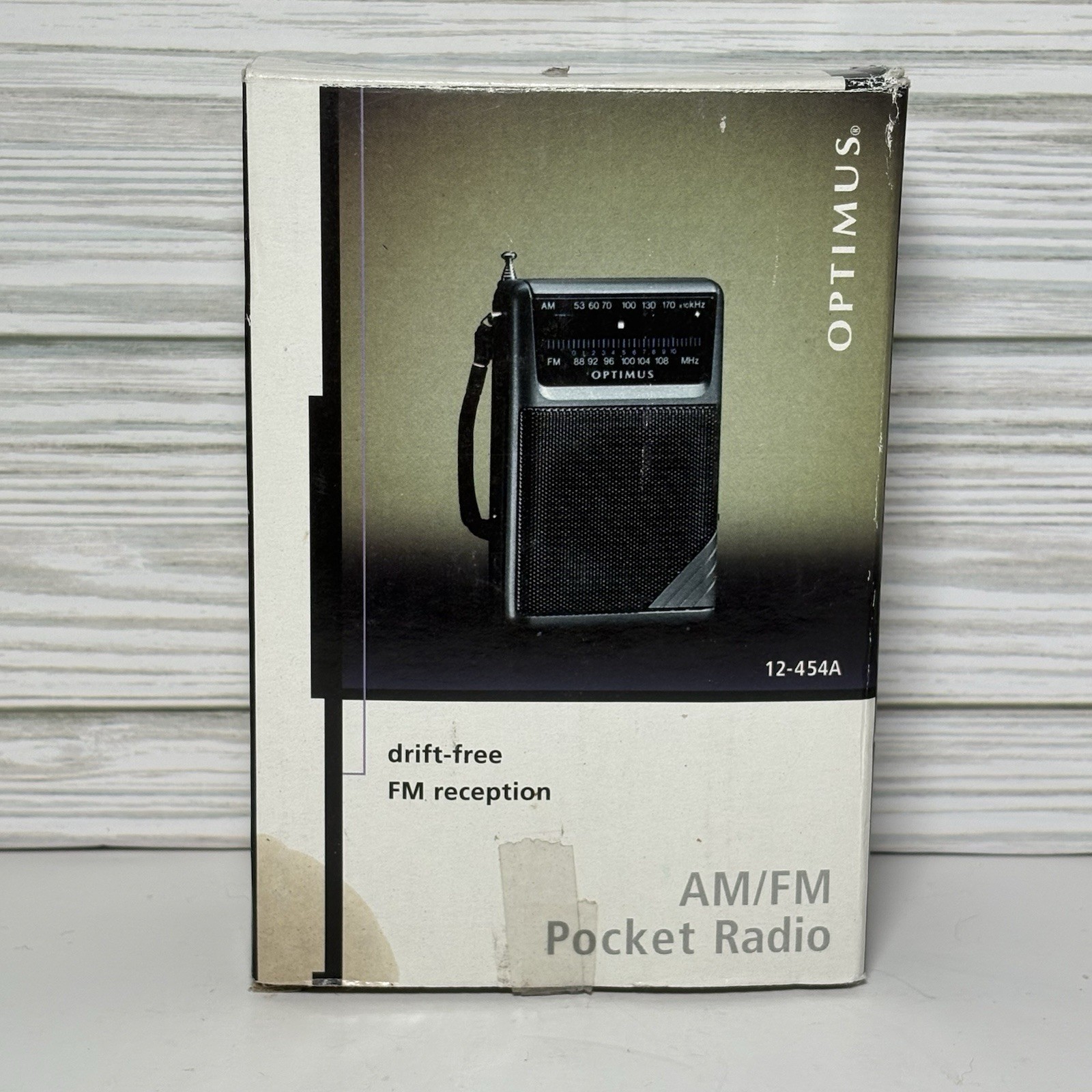 Vintage Radio Shack Optimus AM FM Pocket Radio 12-454A W/ Box Handheld Tested