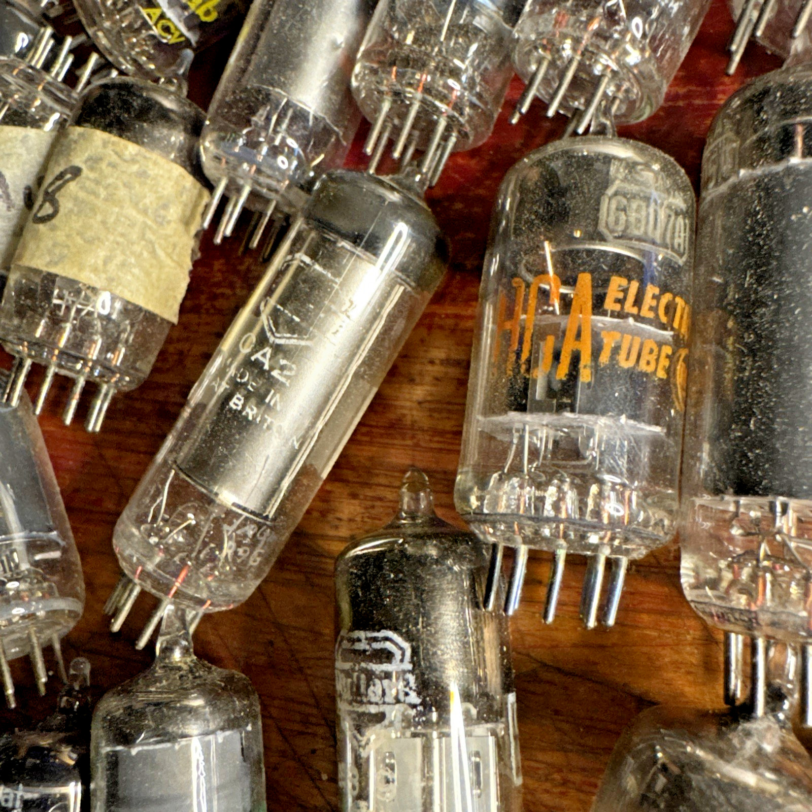 Vintage Vacuum Tube Lot – 40+ Tubes – RCA, Sylvania, Mullard, GE, Brimar SomeRar