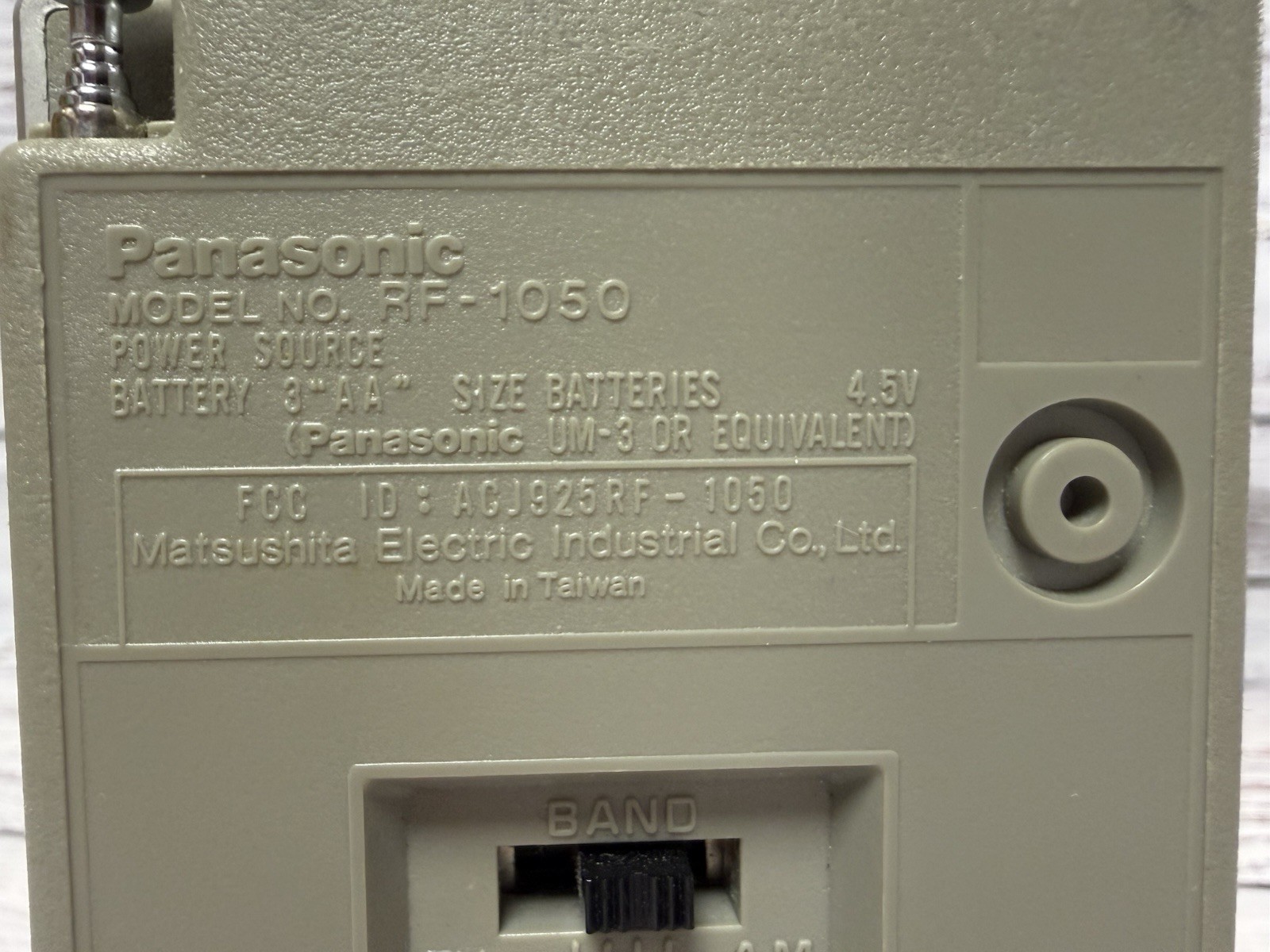 Vintage Panasonic RF-1050 FM/AM/TV Low/TV High Pocket Radio – Working!