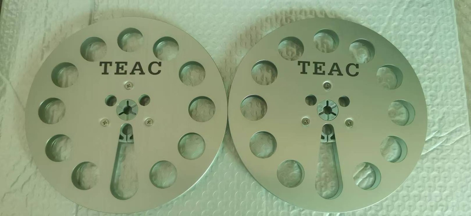 One Pair Silvery TAPE REEL TEAC 7” inch Light Metal Aluminum Take Up Reel
