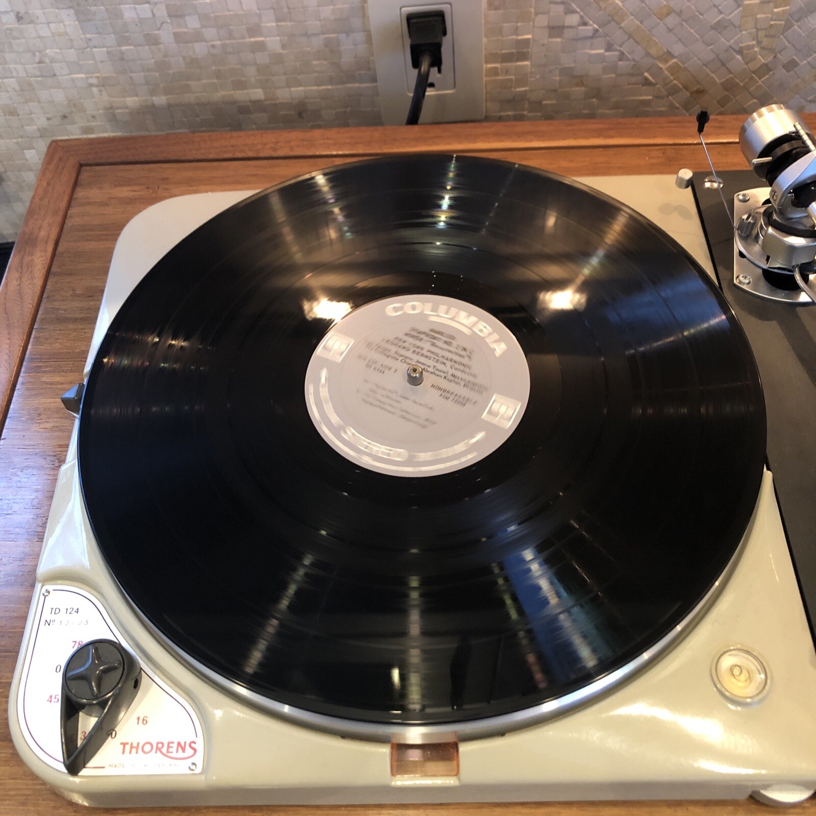 Thorens TD 124 Turntable SME 9″ Tonearm 78/45/33 rpm Custom Platter Wood Plinth