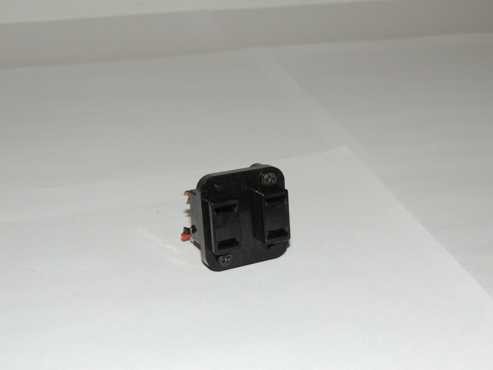 Marantz PM 750 DC AC External Power Outlet YJ04000740