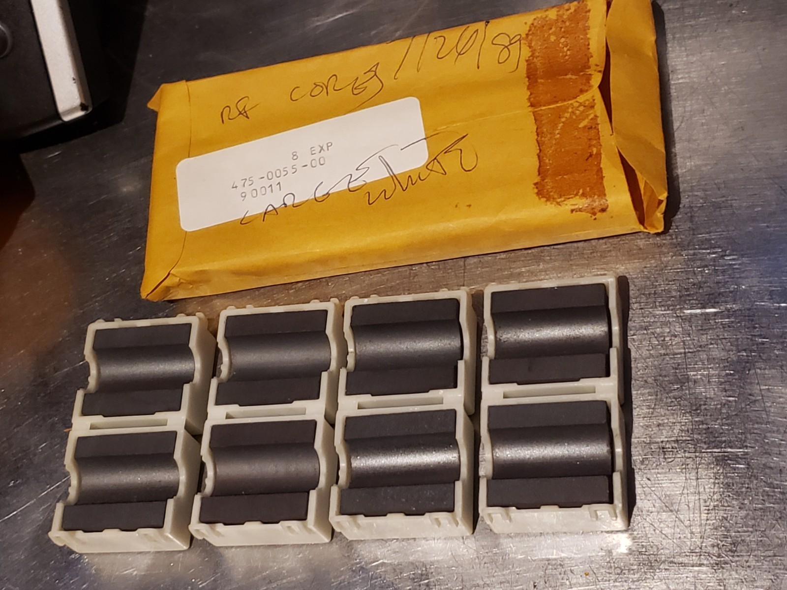 Eight New Heathkit White Large RF Cores/ Ferrites #475-55