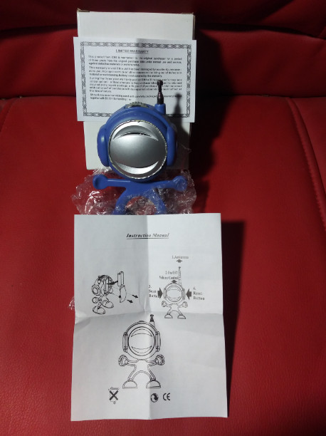 Retro BLUE Spaceman Headphones Scan Radio Vintage N.I.B. Bendable With Antenna