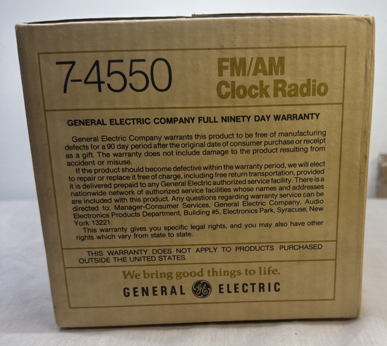 VTG GE GENERAL ELECTRIC AM/FM CLOCK RADIO MODEL 7-4550 NEW IN BOX RARE