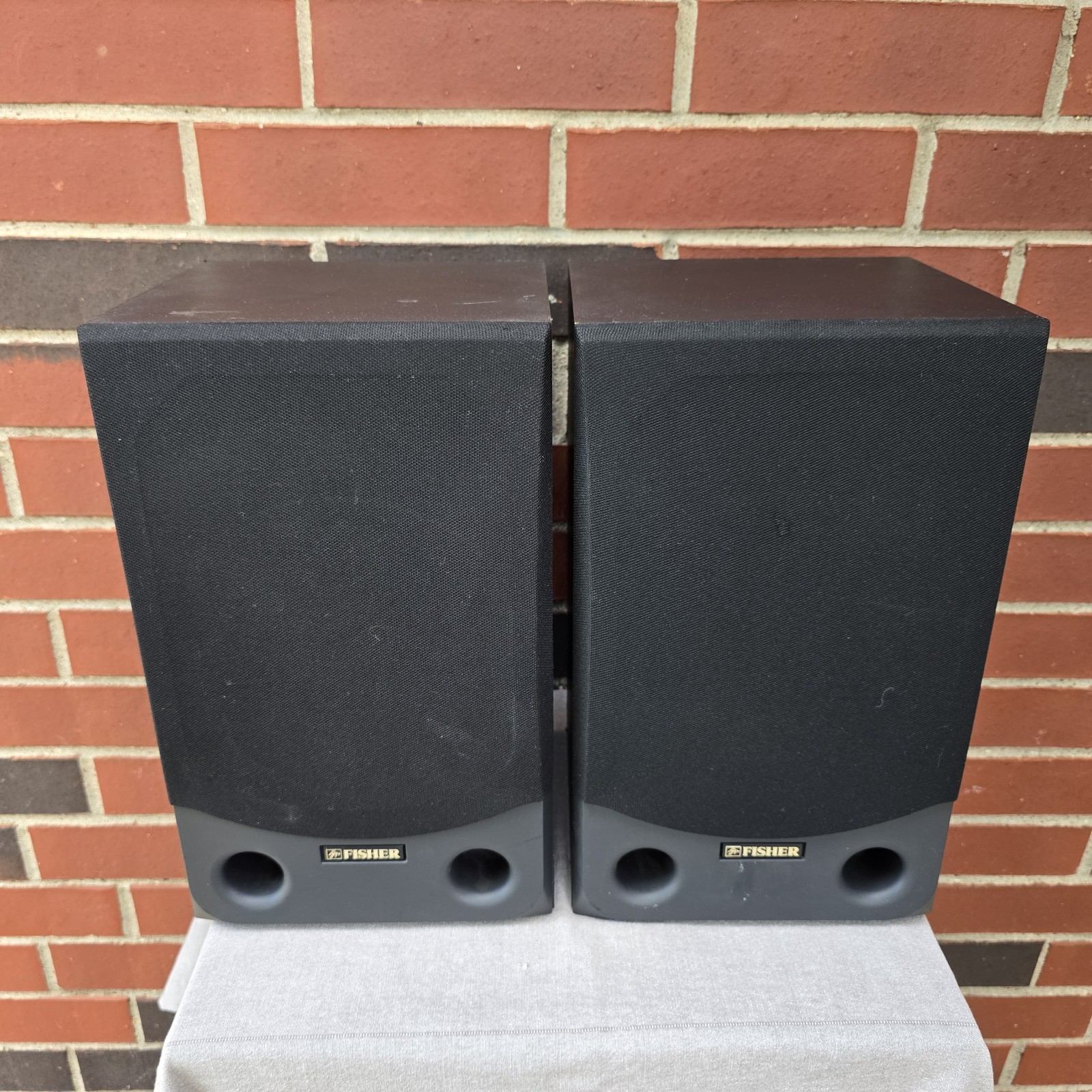Pair Of Fisher ST-992 Bookshelf Speakers 100W 8ohms 8″ USA Made