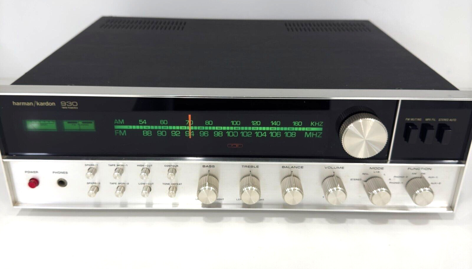 The Harman-Kardon HK-930 Twin Powered Receiver +OEM Box, Manual, Inserts – Video