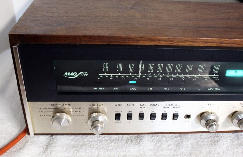 McIntosh MAC-1700 MAC1700 Stereo Receiver ~ A Beautiful Vintage Beast