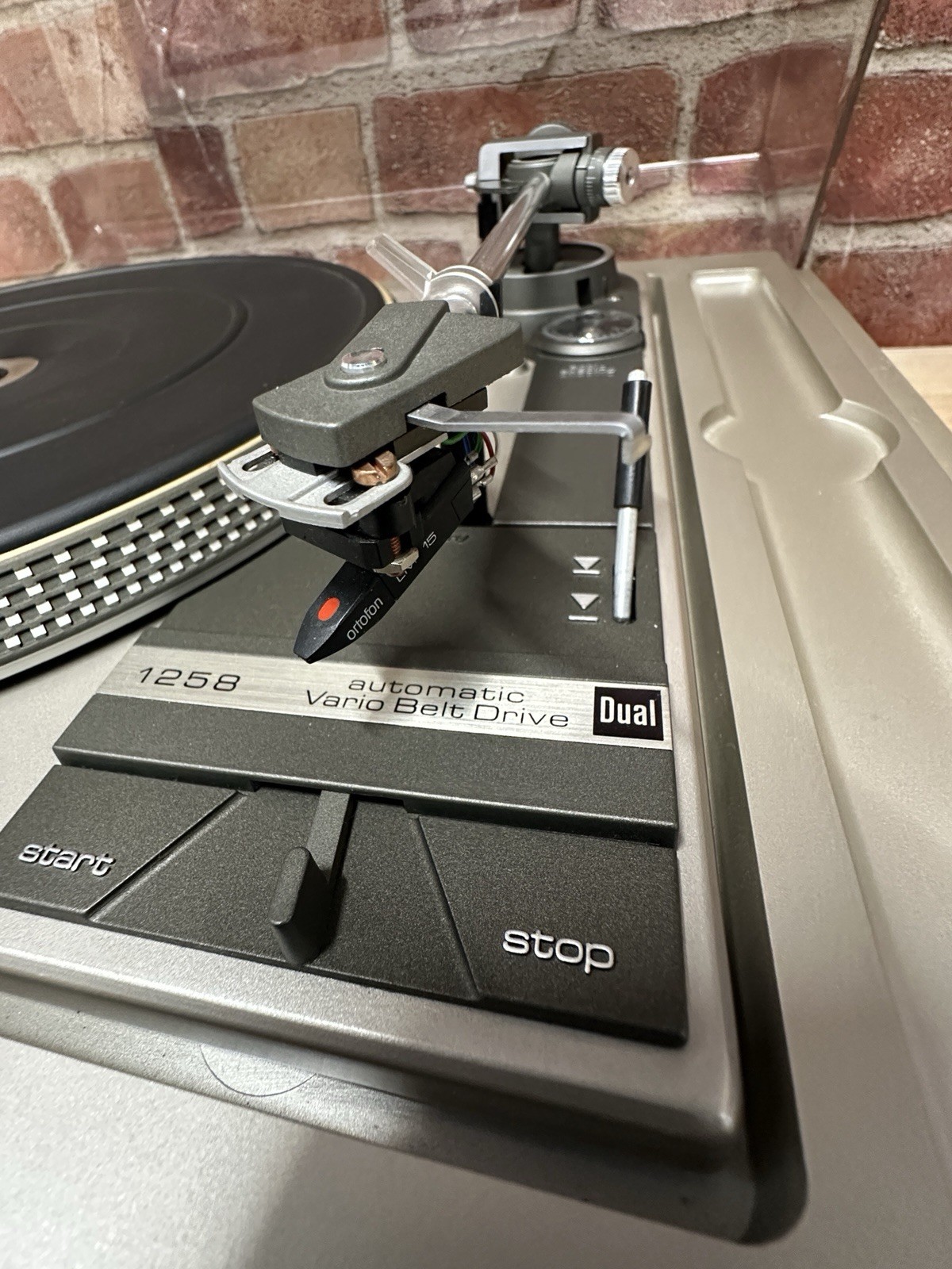 Dual 1258 Turntable Vario Belt Vinyl Record Player Ortoron